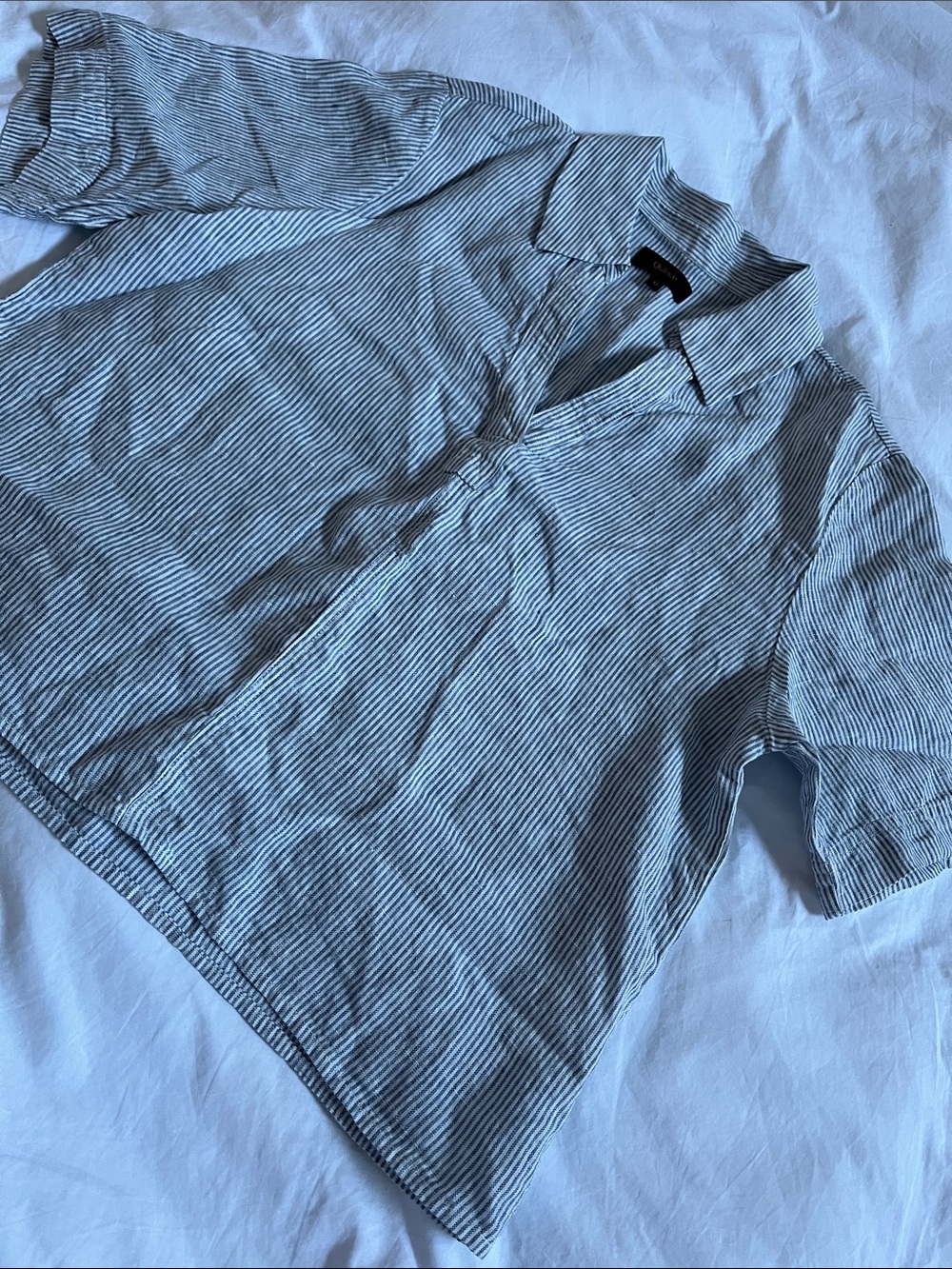 100% European linen short sleeve popover top blue pinstripe vneckblouse nautical